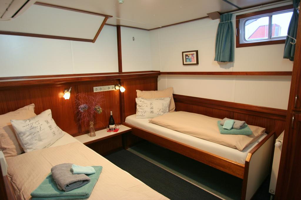 Hotelboat Fiep Amsterdam Ngoại thất bức ảnh